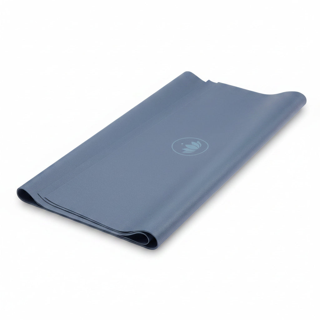 Blauwgrijze Arise Travel Yogamat dun opgevouwen Lotuscrafts