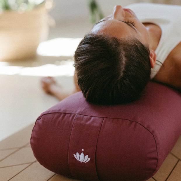 Compacte rechthoekige yoga bolster voor yin en restorative yoga