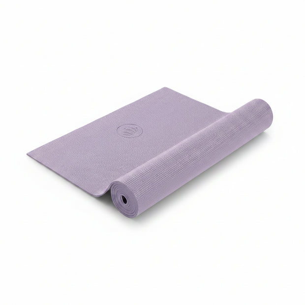 Opgerolde Yoga Mat MUDRA Studio in zacht lila