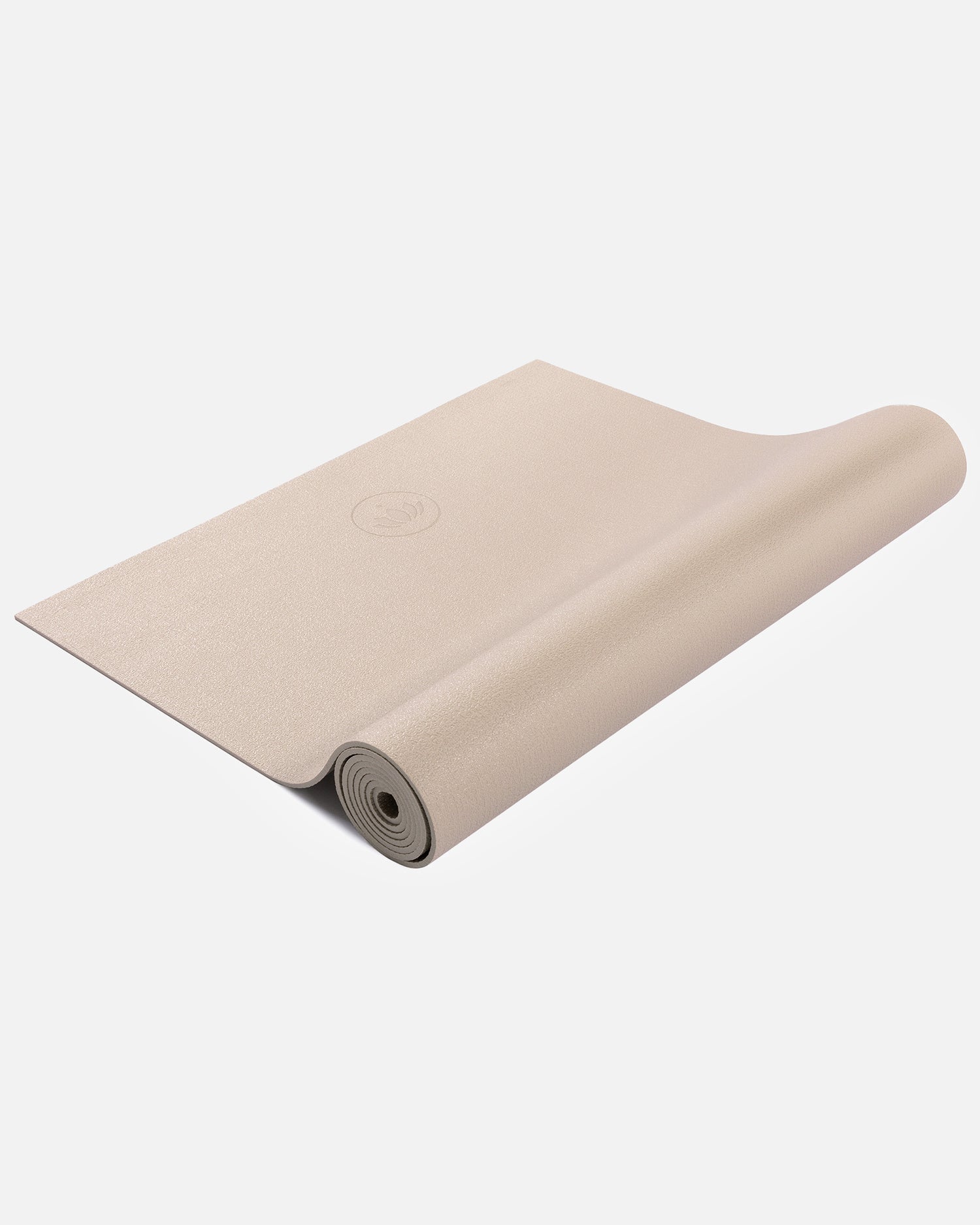 Crèmekleurige Yoga Mat MUDRA Studio opgerold en uitgerold