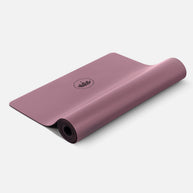 Roze Yogamat PURE opgerold en uitgerold