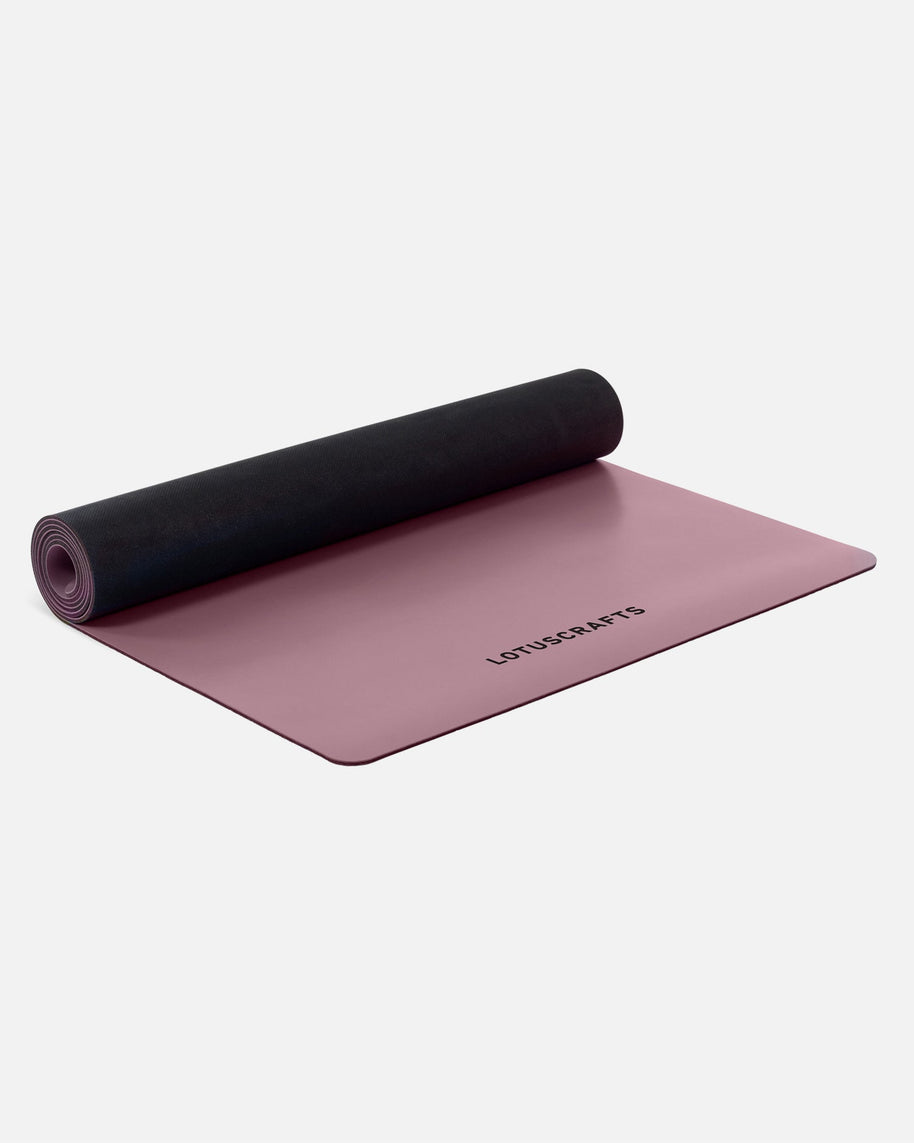 Yogamat PURE opgerold met zachte bovenlaag