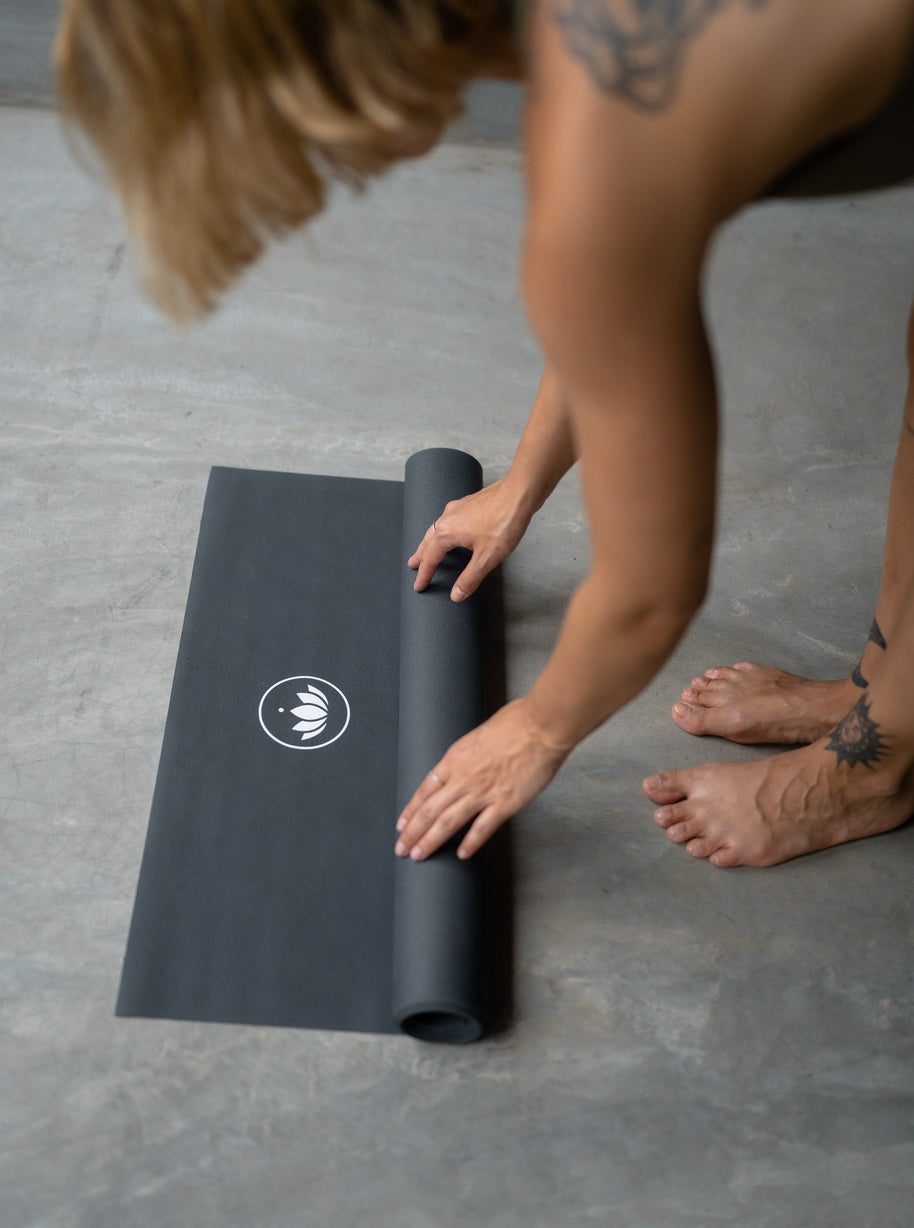 Arise Travel Yogamat wordt compact opgerold