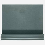 Groene Yoga Mat MUDRA Studio deels opgerold